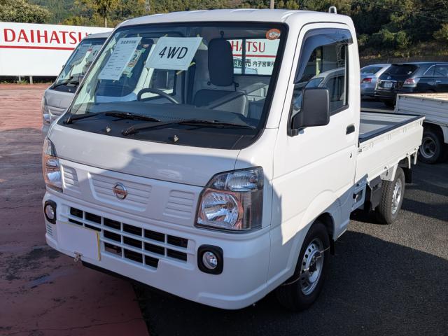 日産 NT100クリッパー DX 4WD 5MT写真1枚目 日産 NT100クリッパー DX 4WD 5MT写真1枚目