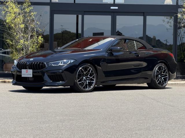ドイツ BMW M8カブリオレ コンペティション写真1枚目 ドイツ BMW M8カブリオレ コンペティション写真1枚目