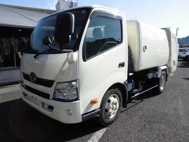 日野 デュトロ 塵芥車 3.3t 回転板式6.2立米 極東写真1枚目 日野 デュトロ 塵芥車 3.3t 回転板式6.2立米 極東写真1枚目