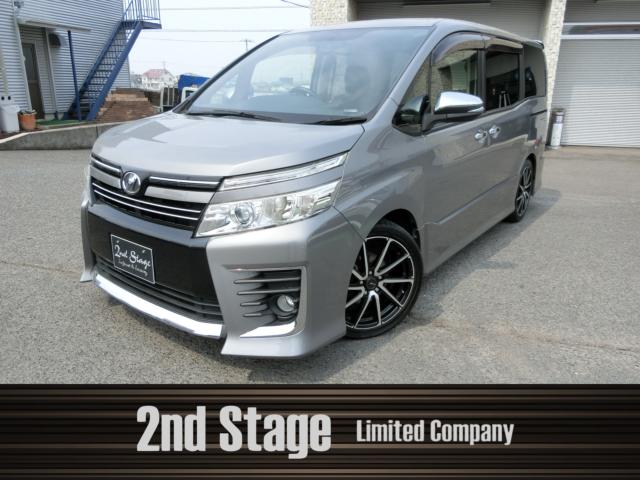 �g���^&nbsp;���H�N�V�[ ZS �� 8�l��ʐ^1����