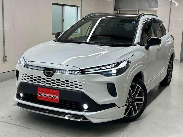 トヨタ カローラクロス 1.8 ハイブリッド Z プラチナホワイトパールマイカ/ステアリン写真1枚目 トヨタ カローラクロス 1.8 ハイブリッド Z プラチナホワイトパールマイカ/ステアリン写真1枚目