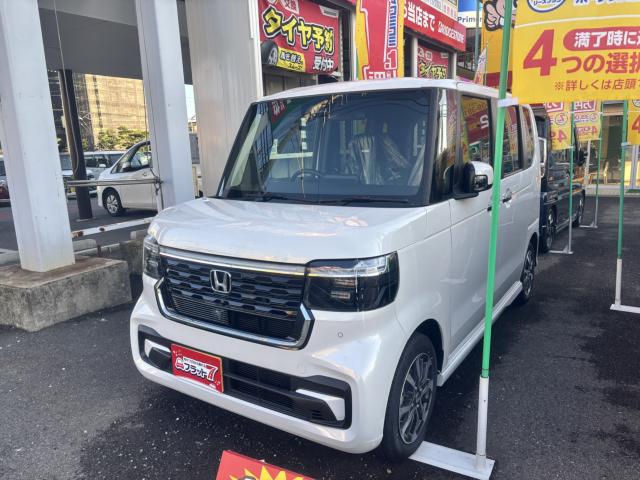 ホンダ N-BOXカスタム ベースグレード写真1枚目 ホンダ N-BOXカスタム ベースグレード写真1枚目