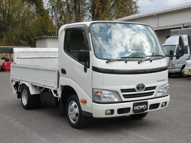 トヨタ トヨエース 平ボディ/パワーゲート付/1.35t積載/AT/ディーセル/10尺/低床/ゲートラジコン有/床鉄板写真1枚目 トヨタ トヨエース 平ボディ/パワーゲート付/1.35t積載/AT/ディーセル/10尺/低床/ゲートラジコン有/床鉄板写真1枚目