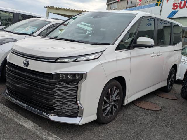 トヨタ ヴォクシー S-Z 全周囲カメラ ブラインドスポットモニター写真1枚目