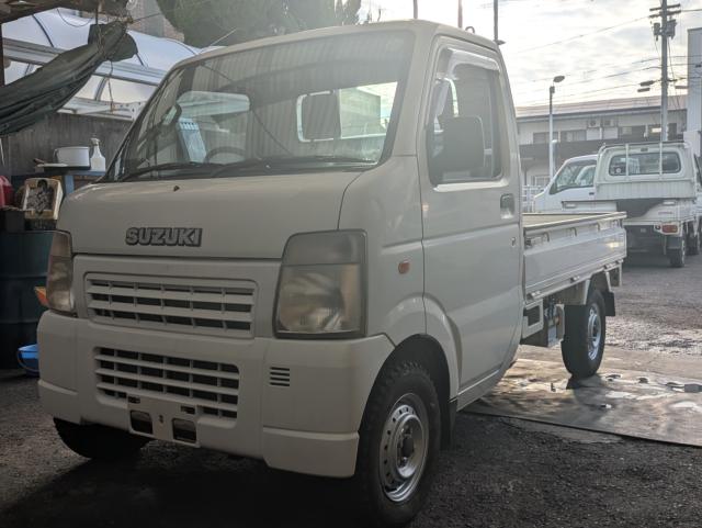 �X�Y�L&nbsp;�L�����C�g���b�N KC �G�A�R���E�p���X�e�E4WD�ʐ^1����