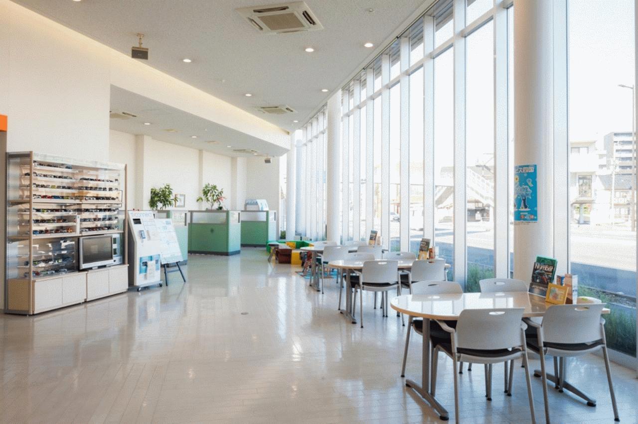 愛媛トヨペット(株)小坂店