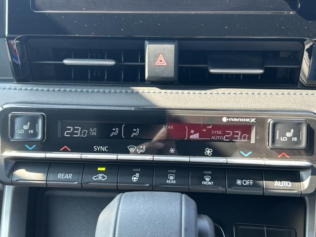トヨタ ヴォクシー S-Z 快適利便パッケージ ナビ カメラ ETC｜愛媛県