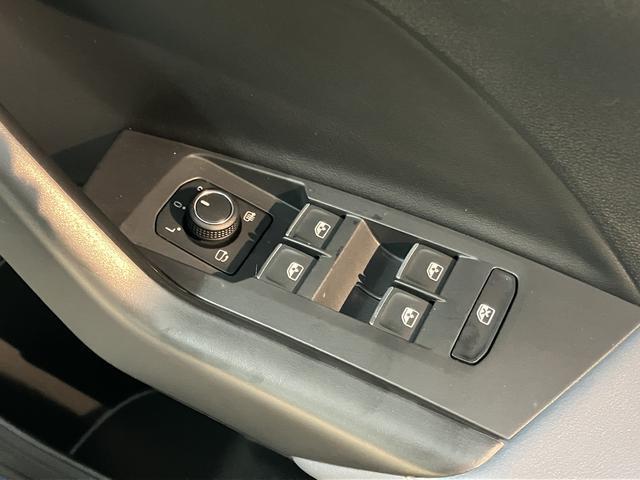 ＶＷ Ｔ－Ｃｒｏｓｓ（愛媛県松山市）画像14