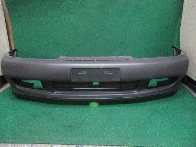 純正外装パーツ スカイライン R32 フロントバンパー