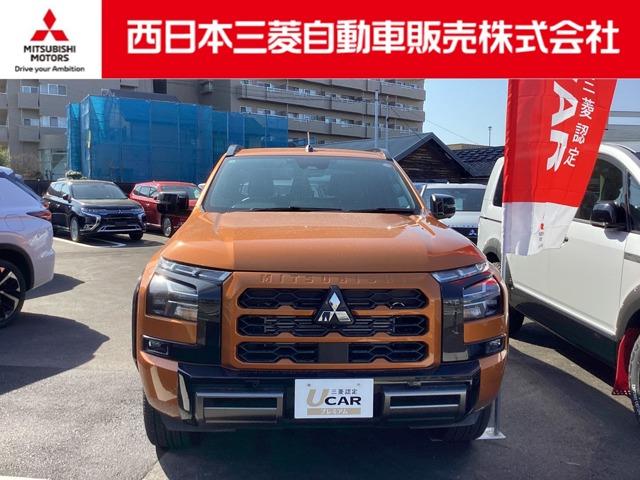 三菱　トライトン　純正グリル　GSR 三菱トライトン 純正グリルGSR