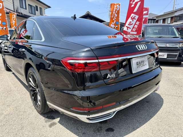 アウディ A8(愛媛県伊予郡松前町)