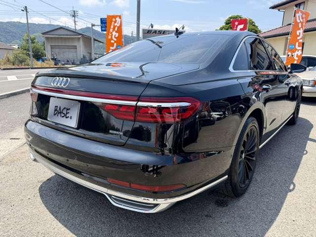 アウディ A8(愛媛県伊予郡松前町)