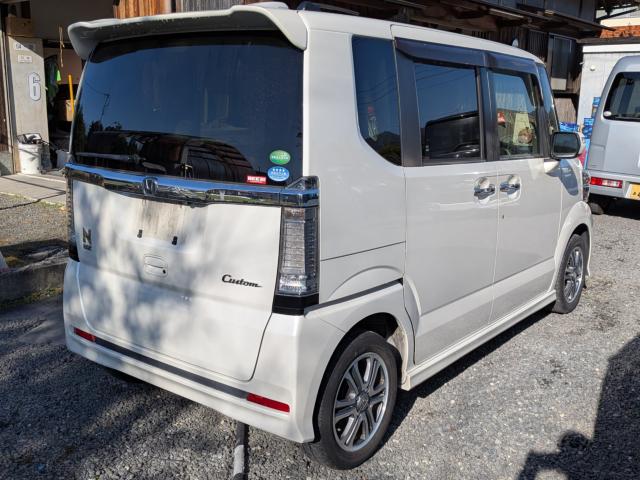 N-BOXカスタム（愛媛県東温市）画像3