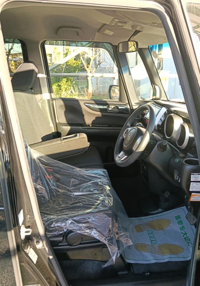 N-BOXカスタム（愛媛県東温市）画像6