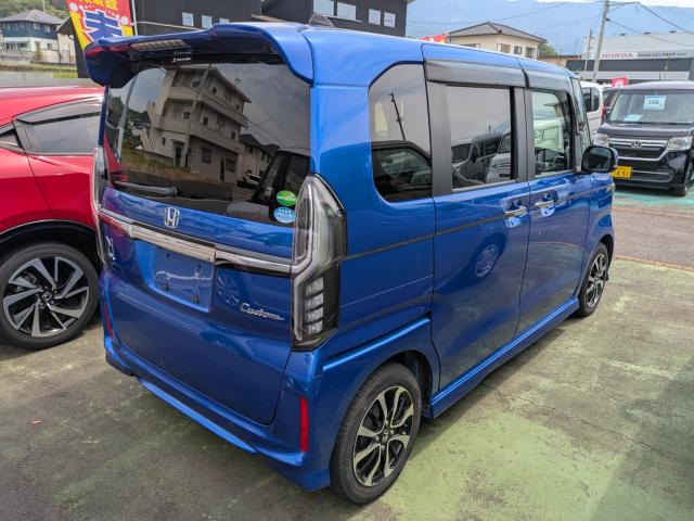 N-BOXカスタム（愛媛県四国中央市）画像18