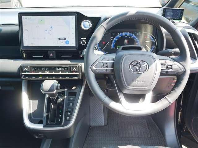 ヴォクシーハイブリッド（高知県高知市）画像8