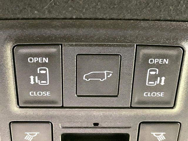ヴォクシーハイブリッド（高知県高知市）画像6