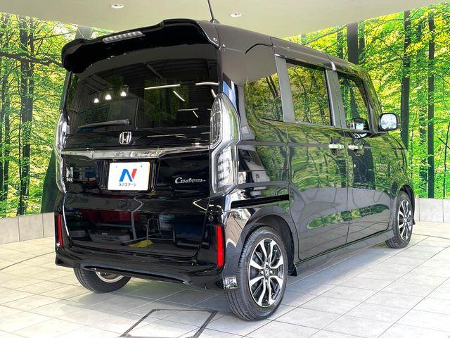N-BOXカスタム（高知県高知市）