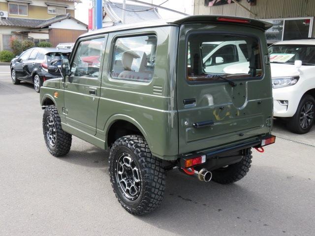 スズキ ジムニー ランドベンチャー ジャングルグリーンに全塗装した