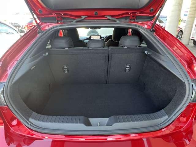 MAZDA3ファストバック（愛媛県松山市）画像12