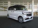 N-BOXカスタム ガリバーアウトレット 高知土佐道路店（高知県高知市）｜エムジェー