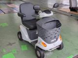 セニアカー(電動車いす)