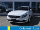 ボルボ V60