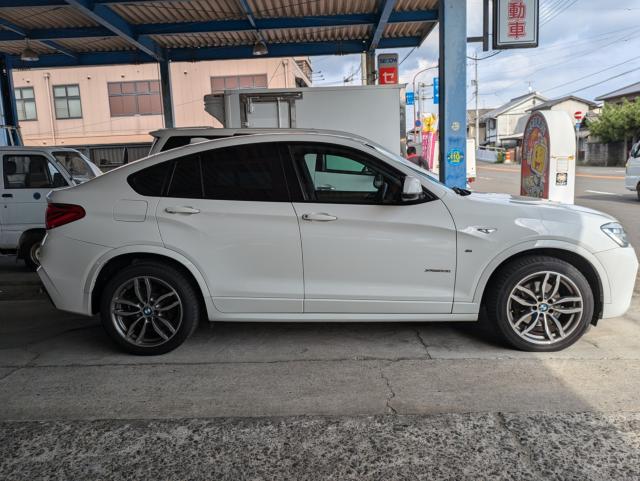 ＢＭＷ Ｘ４（香川県善通寺市）